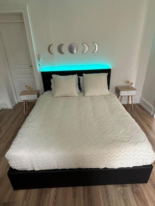 Apartment A&m Games And Charleville-Mezieres
